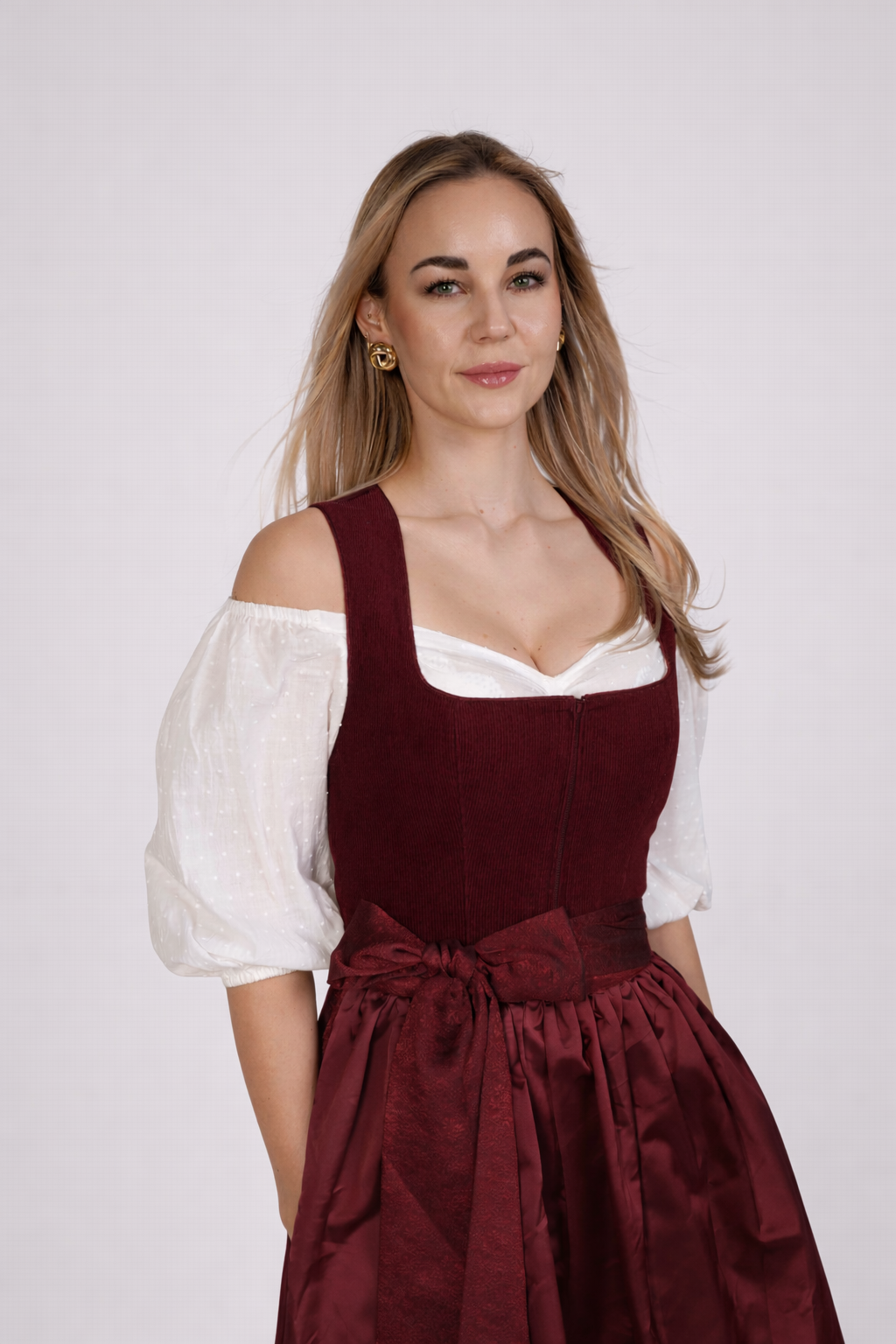DIRNDL AVENIA