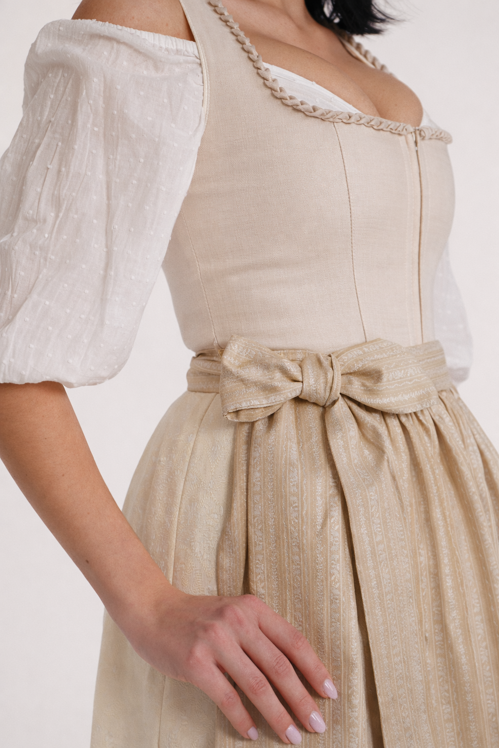 DIRNDL AURORA mit 2 Schürzen