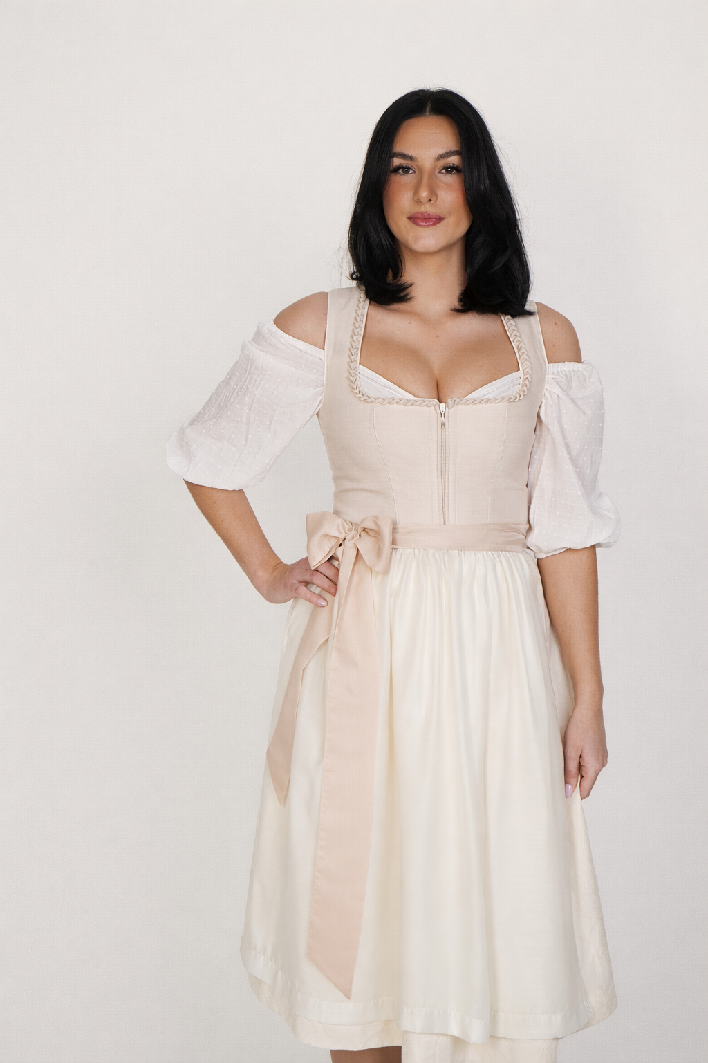 DIRNDL AURORA mit 2 Schürzen